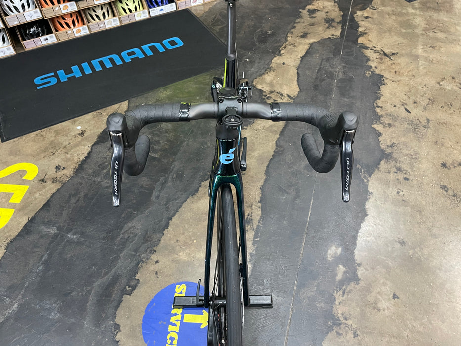 Cervelo Caledonia-5 Shimano Ultegra Di2 11 Speed W/ DT Swiss Performance LN Wheels