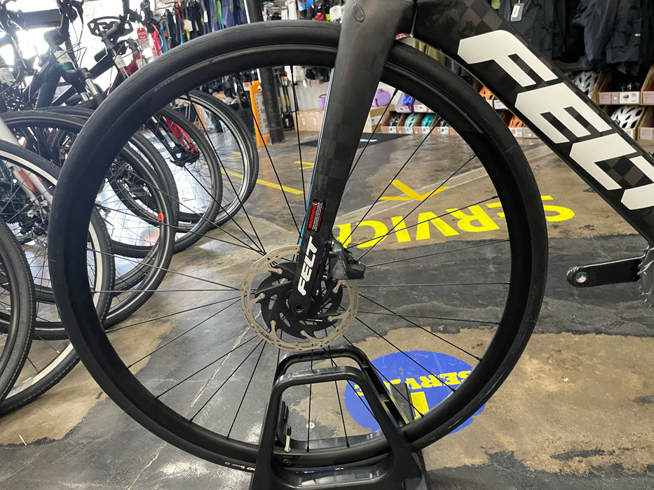 Felt AR FRD Ultimate SRAM Force eTap AXS 12 speed W/Syncros RP 2.0 Wheels
