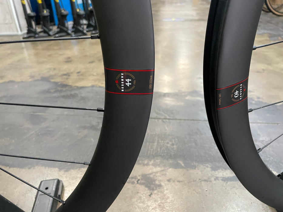 Reserve Wheels 40/44 Disc Tubeless Carbon Wheelset