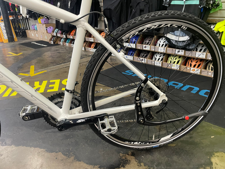 Scott Metrix 20 Shimano Sora 9 Speed - Demo