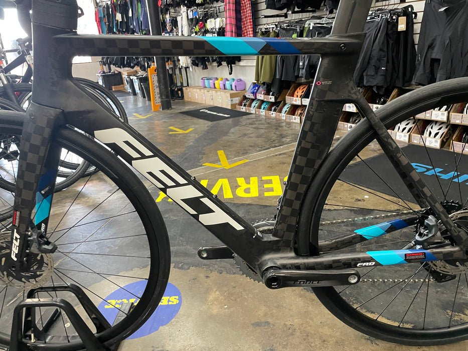 Felt AR FRD Ultimate SRAM Force eTap AXS 12 speed W/Syncros RP 2.0 Wheels