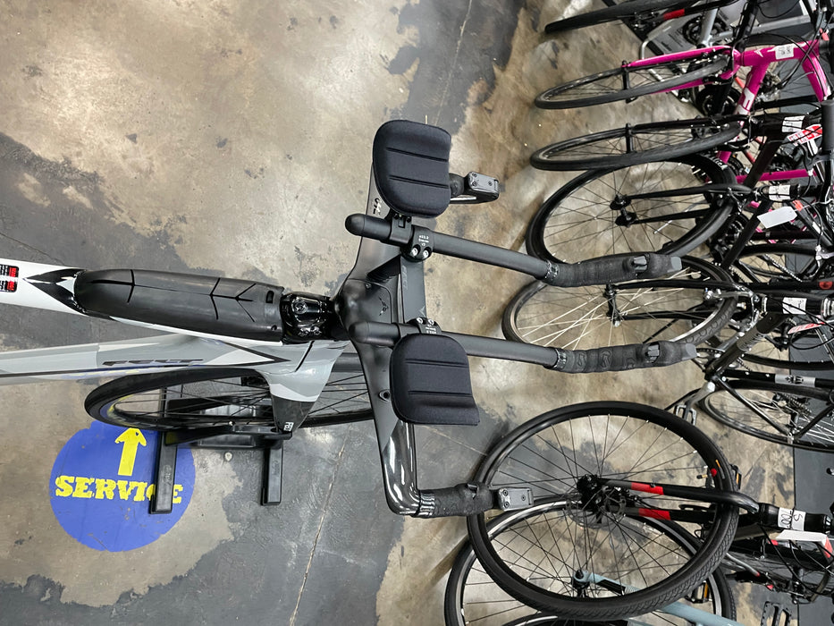Felt IA Advanced Sram Rival AXS 12 Speed W/ Fulcrum Racing 600 Wheels