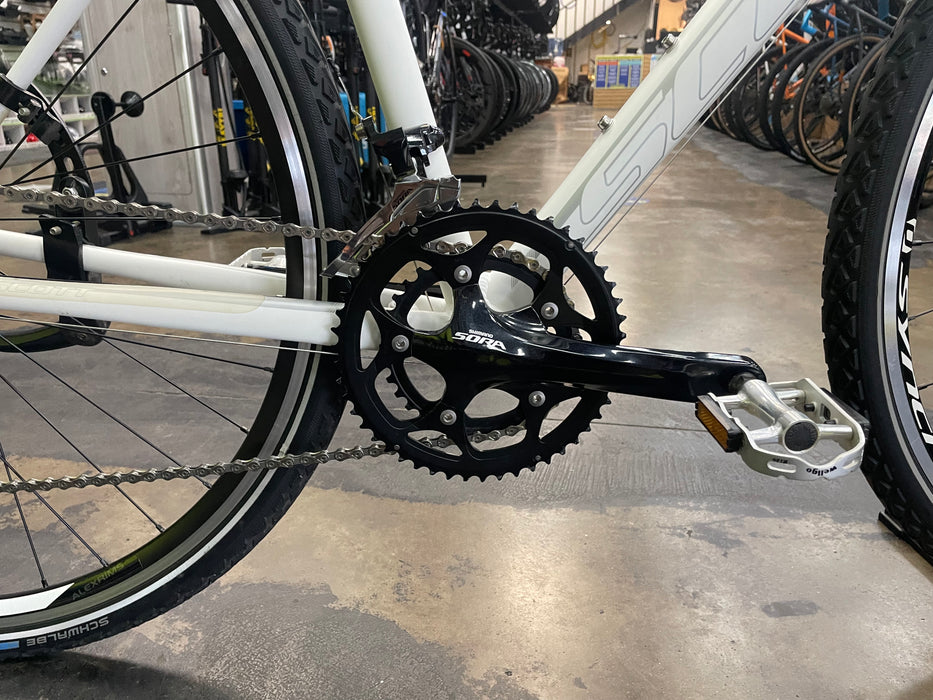 Scott Metrix 20 Shimano Sora 9 Speed - Demo