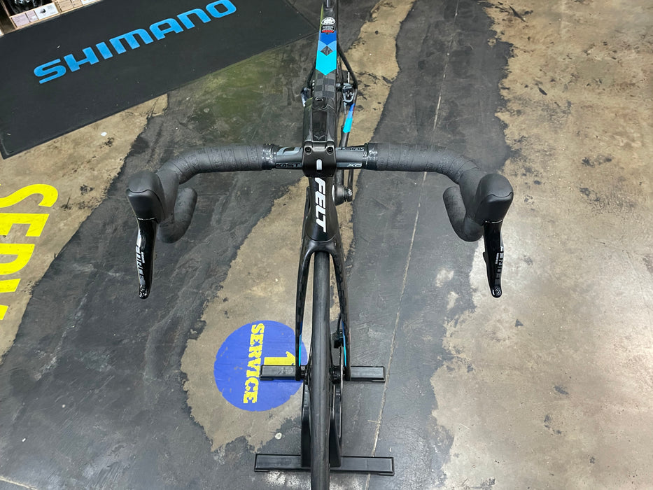 Felt AR FRD Ultimate SRAM Force eTap AXS 12 speed W/Syncros RP 2.0 Wheels