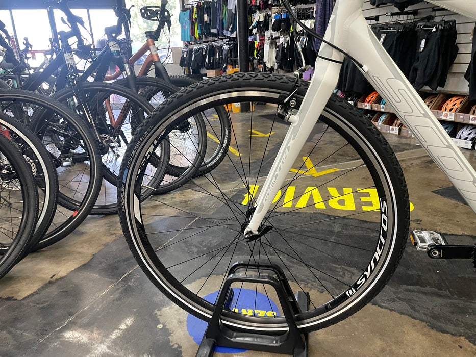 Scott Metrix 20 Shimano Sora 9 Speed - Demo