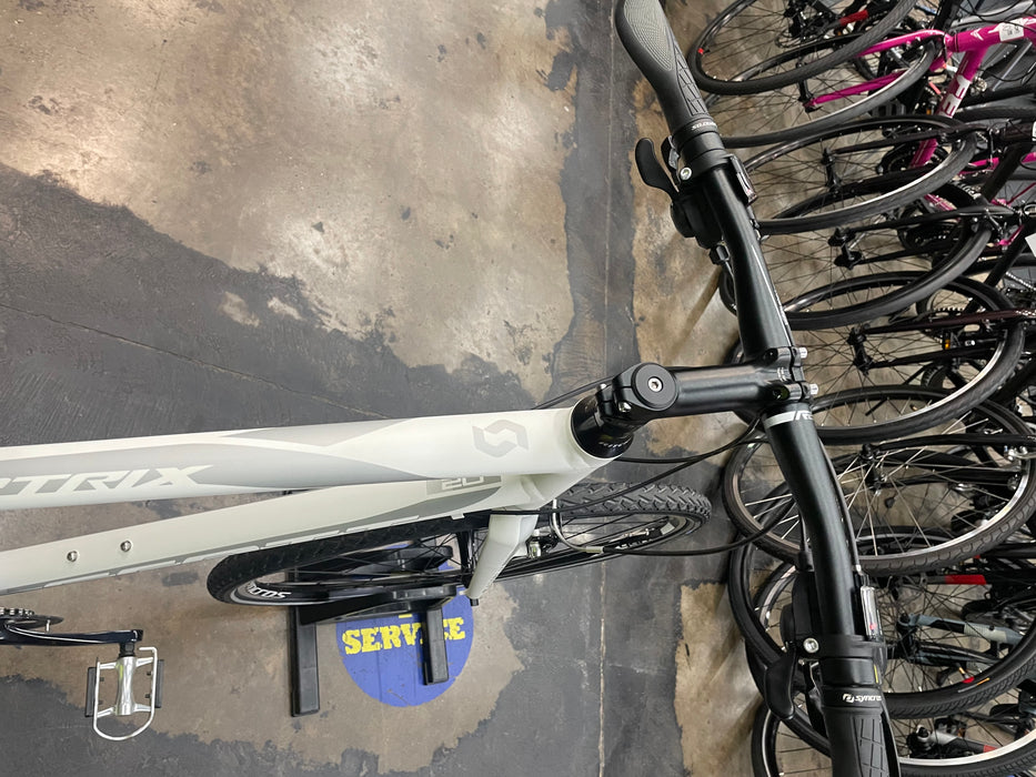 Scott Metrix 20 Shimano Sora 9 Speed - Demo