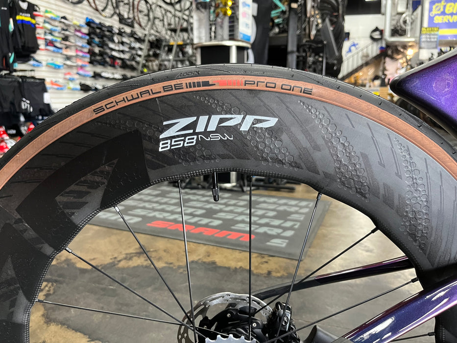 Felt IA FRD 2.0 SRAM Red eTap AXS 1X Powermeter Zipp 858/454 NSW - Nightshift