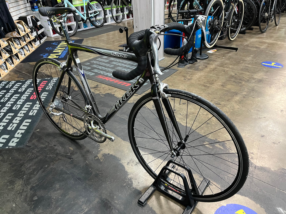 Trek 5200 Shimano Ultegra 10 Speed - Black/Silver USED