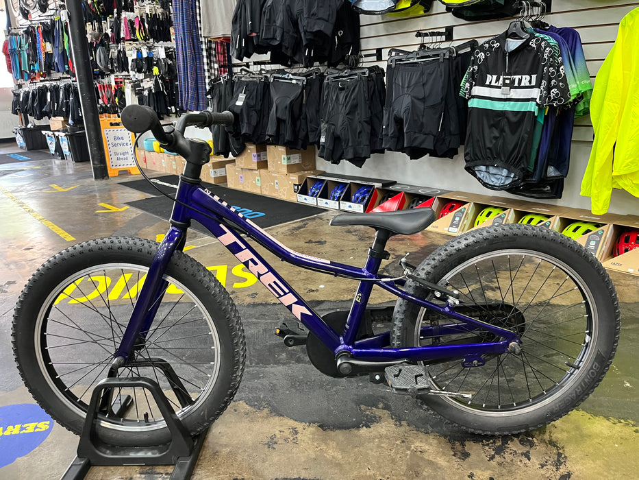 Trek Precaliber 20 Kids Bike - Purple/Pink USED