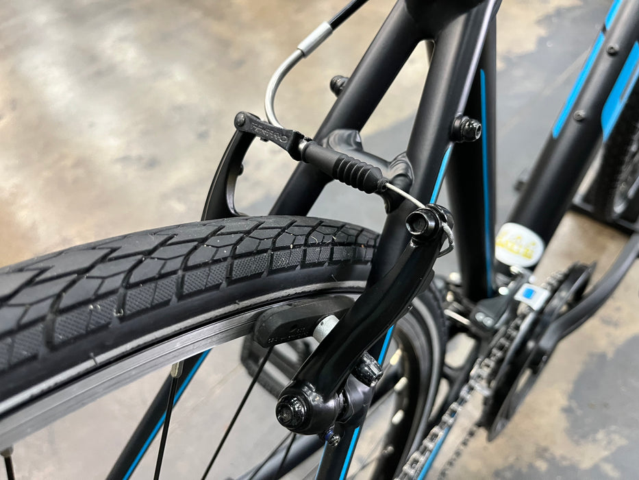Felt Verza Speed 50 Shimano Tourney 7 Speed - Black/Blue DEMO