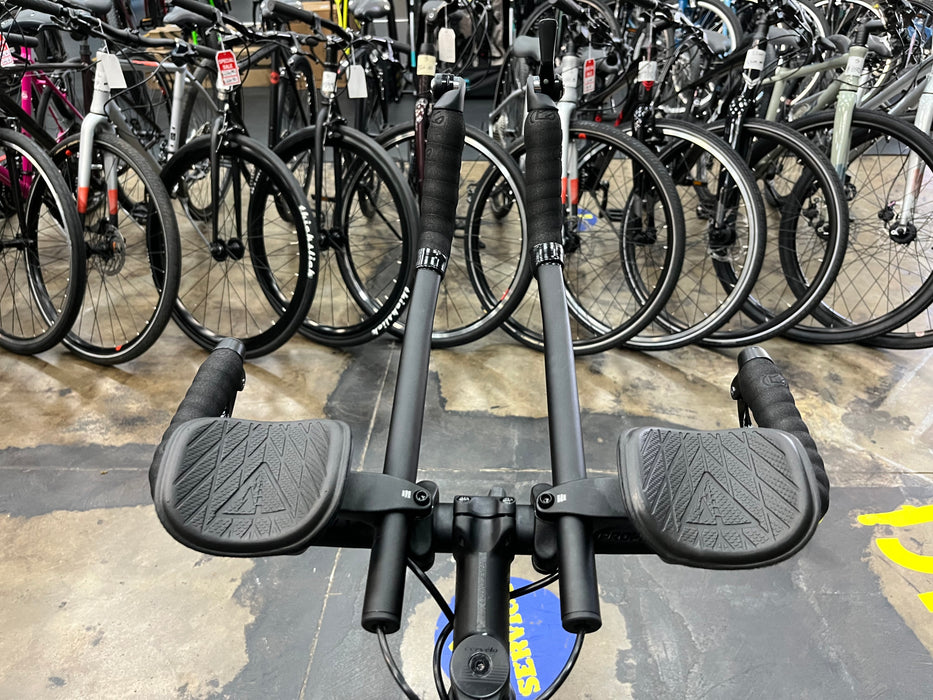 Cervelo P-Series Shimano 105 11 Speed w/ Fulcrum Racing Wind 40 Wheels