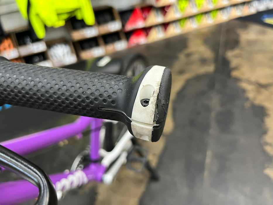 Woom Original 4 microSHIFT 20" Bike - Purple Haze DEMO