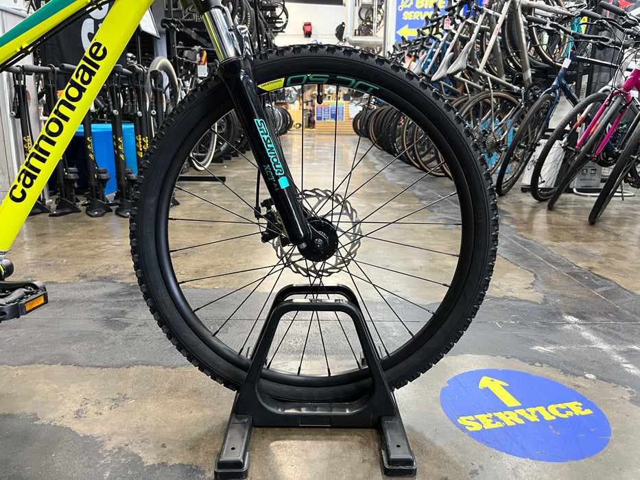 Cannondale Trail 24 Kid's Shimano Tourney 8 Speed - Hi-Vis Yellow DEMO