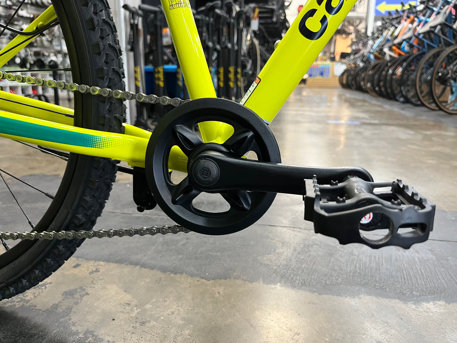 Cannondale Trail 24 Kid's Shimano Tourney 8 Speed - Hi-Vis Yellow DEMO