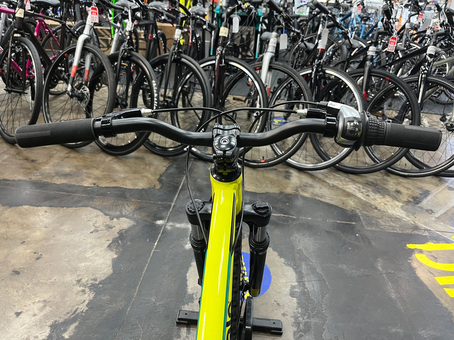 Cannondale Trail 24 Kid's Shimano Tourney 8 Speed - Hi-Vis Yellow DEMO