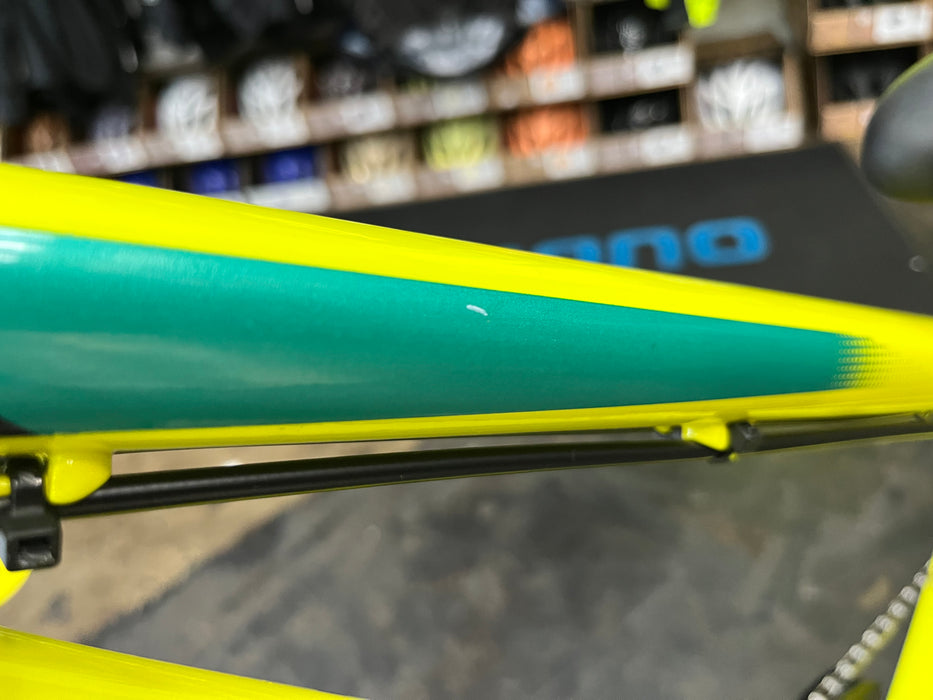 Cannondale Trail 24 Kid's Shimano Tourney 8 Speed - Hi-Vis Yellow DEMO