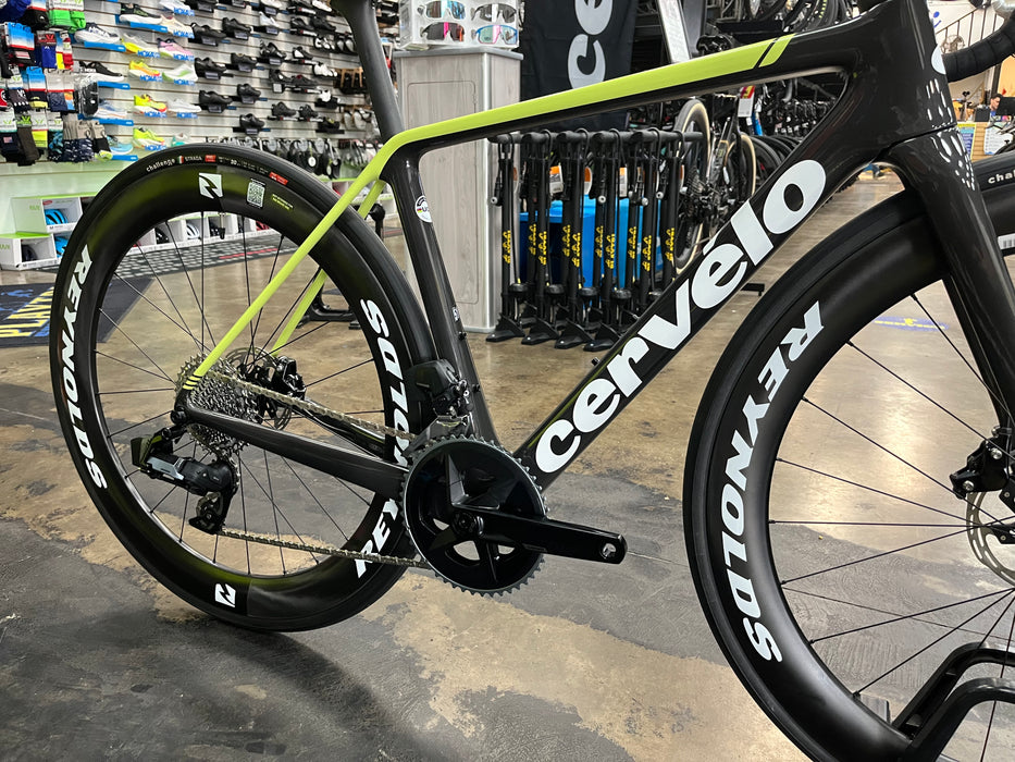 Cervelo R5 SRAM Rival eTap AXS w/ Reynolds AR60 Wheels
