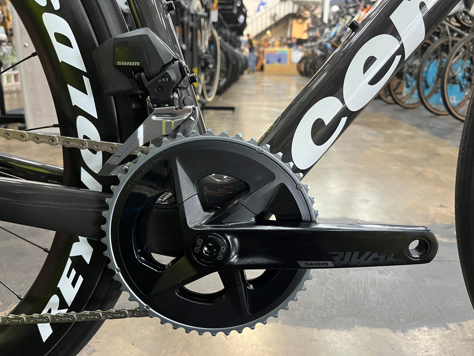 Cervelo R5 SRAM Rival eTap AXS w/ Reynolds AR60 Wheels