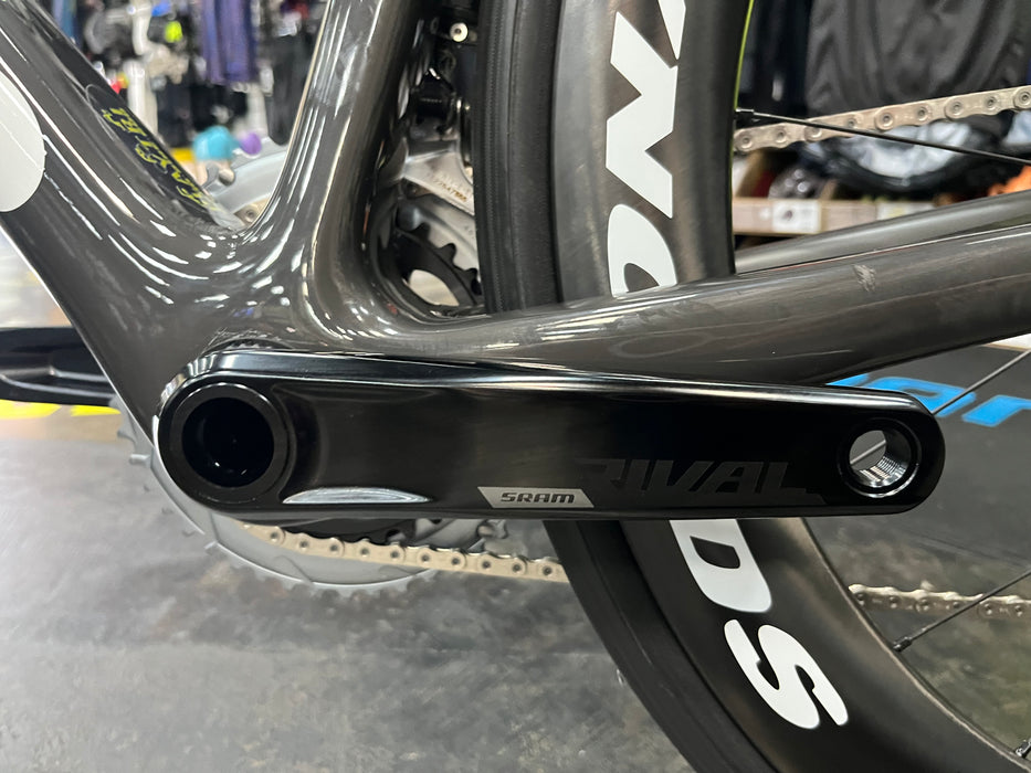 Cervelo R5 SRAM Rival eTap AXS w/ Reynolds AR60 Wheels