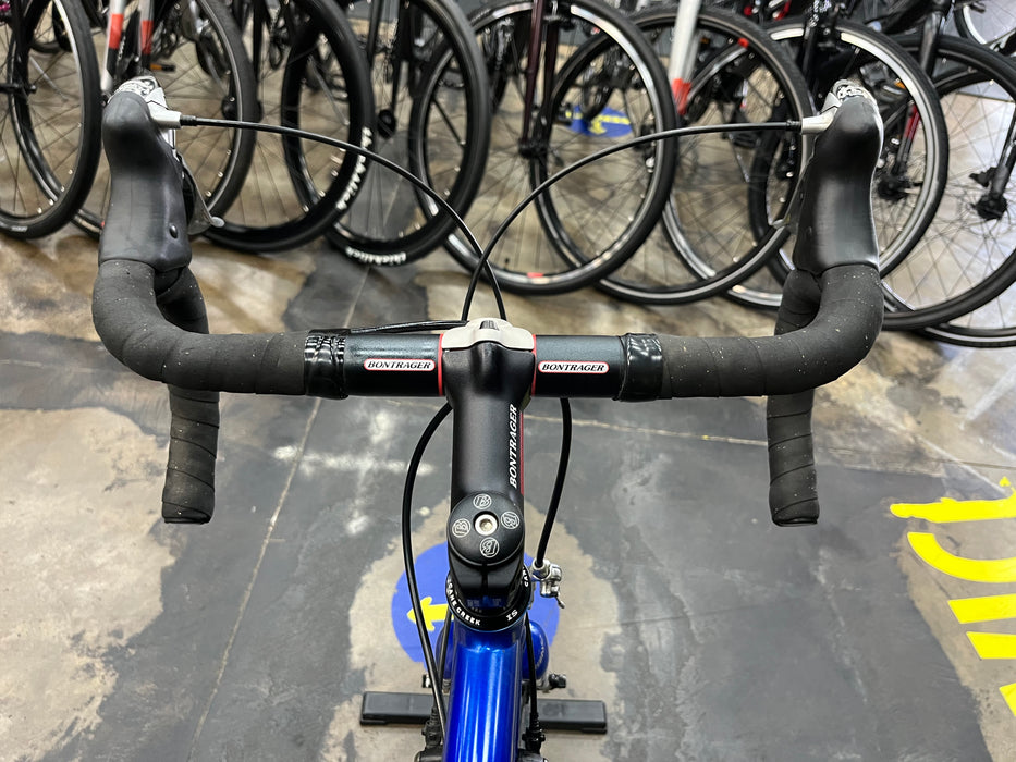 Trek 2200 Shimano Ultegra 9 Speed - Blue USED