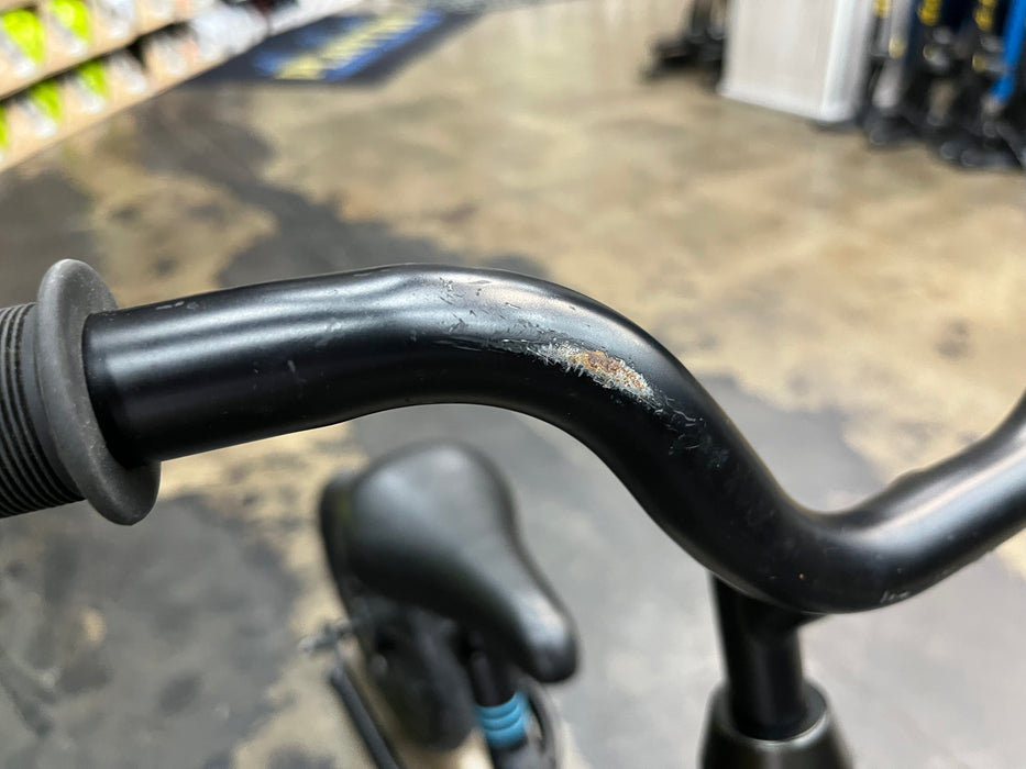 Batch Balance Bike - Black DEMO