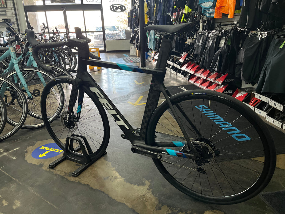 Felt AR FRD Ultimate SRAM Force D1 eTap AXS 12 speed w/Syncros RP2.0 wheels