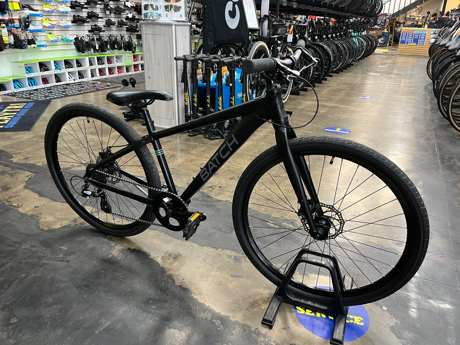 Batch The Urban Bike 27.5" Shimano Tourney - Matte Black DEMO
