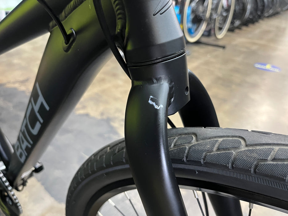 Batch The Urban Bike 27.5" Shimano Tourney - Matte Black DEMO