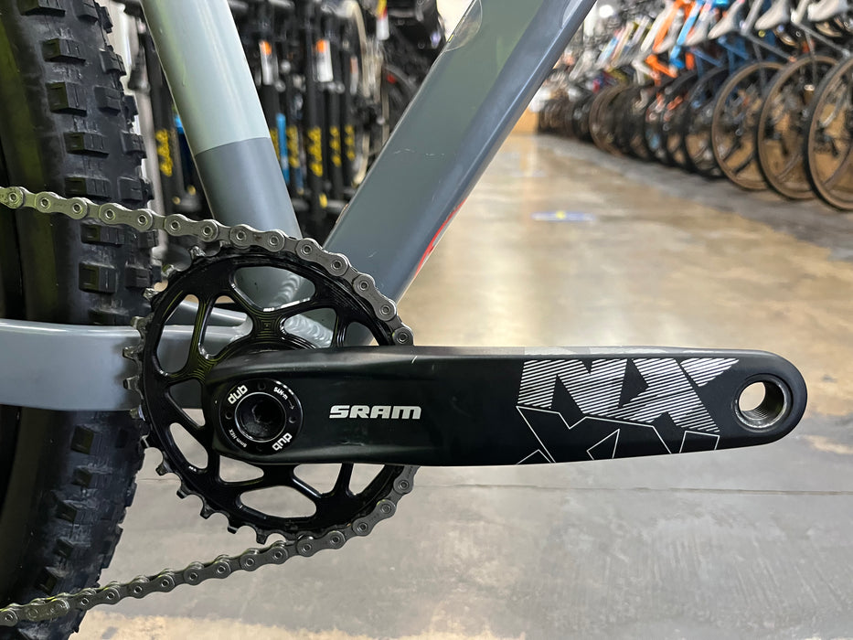 Giant XTC 29 2 SRAM NX Eagle 12 Speed - Gray/Red USED
