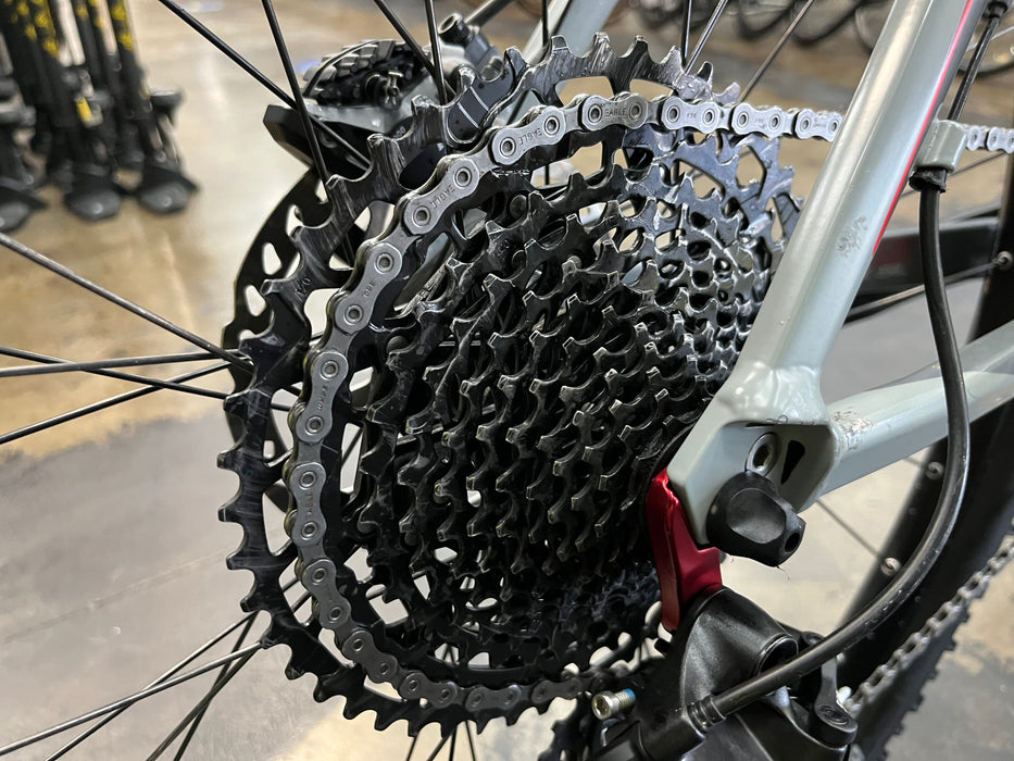 Giant XTC 29 2 SRAM NX Eagle 12 Speed - Gray/Red USED