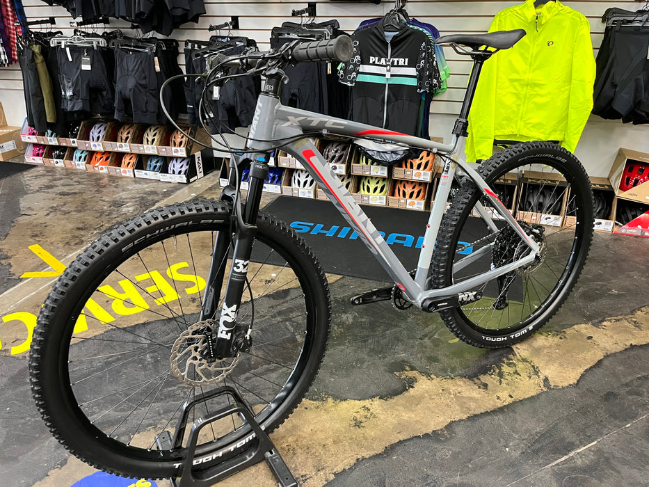 Giant XTC 29 2 SRAM NX Eagle 12 Speed - Gray/Red USED