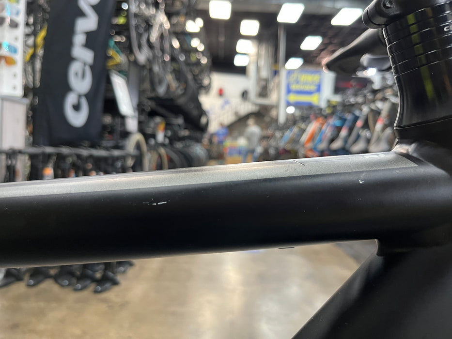 Cannondale CAAD8 Shimano Sora 9 Speed Hybrid Bike - Black USED