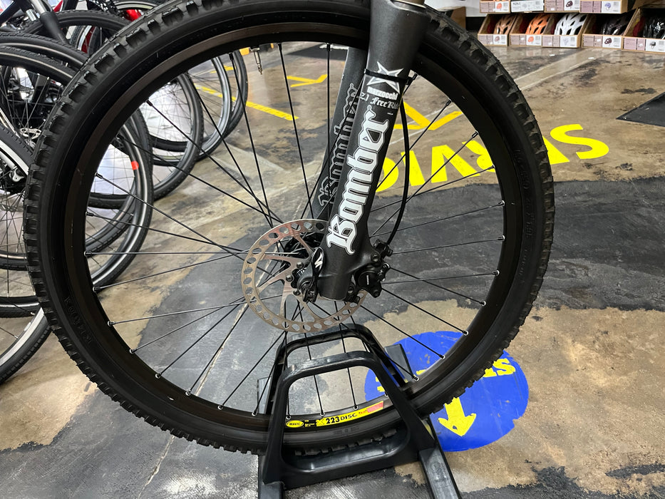 Specialized Enduro Comp Shimano XT 9 Speed 26" Wheels - Black/Gold USED