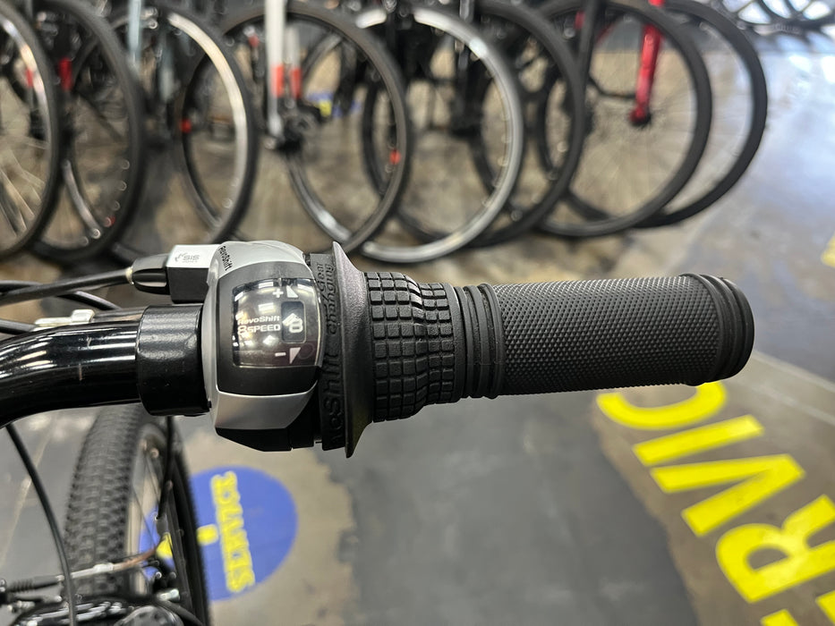 Fuji Dynamite 24 Shimano Acera 8 Speed - Black/Blue DEMO