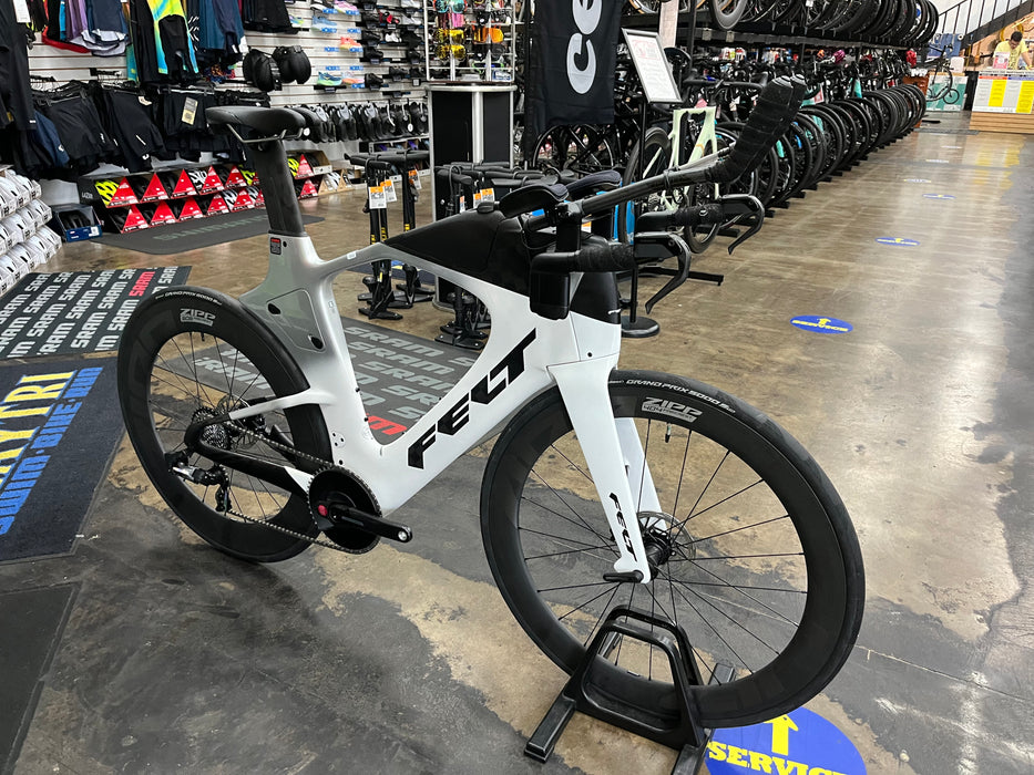 Felt IA FRD 2.0 SRAM Force D2 eTap AXS 1X Powermeter ZIPP 404/808 Firecrest Wheels