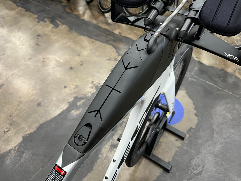 Felt IA FRD 2.0 SRAM Force D1 eTap AXS 1X Powermeter ZIPP 404/808 Firecrest Wheels