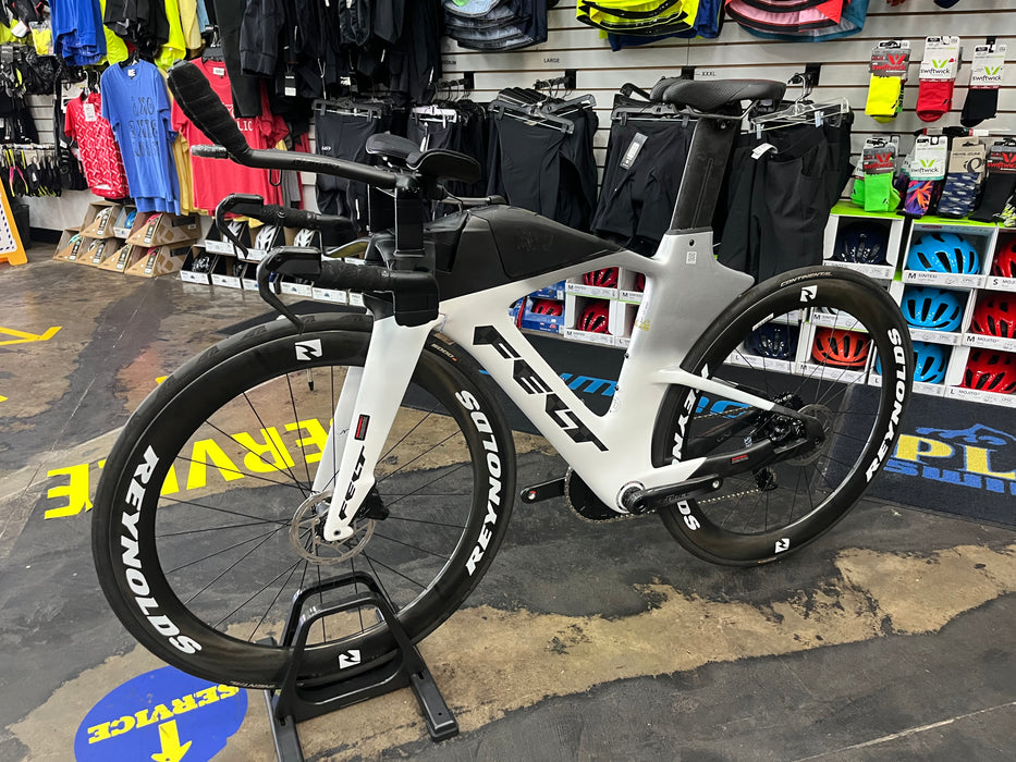 Felt IA FRD 2.0 SRAM Force D1 eTap AXS 1X Powermeter w/Reynolds Blacklabel Aero 60 Expert Wheels
