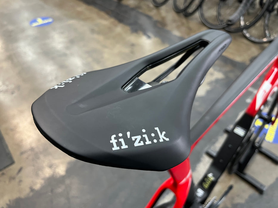 Pinarello Dogma F Disc SRAM Rival eTap AXS - Power Meter - DT Swiss P1800 Spline