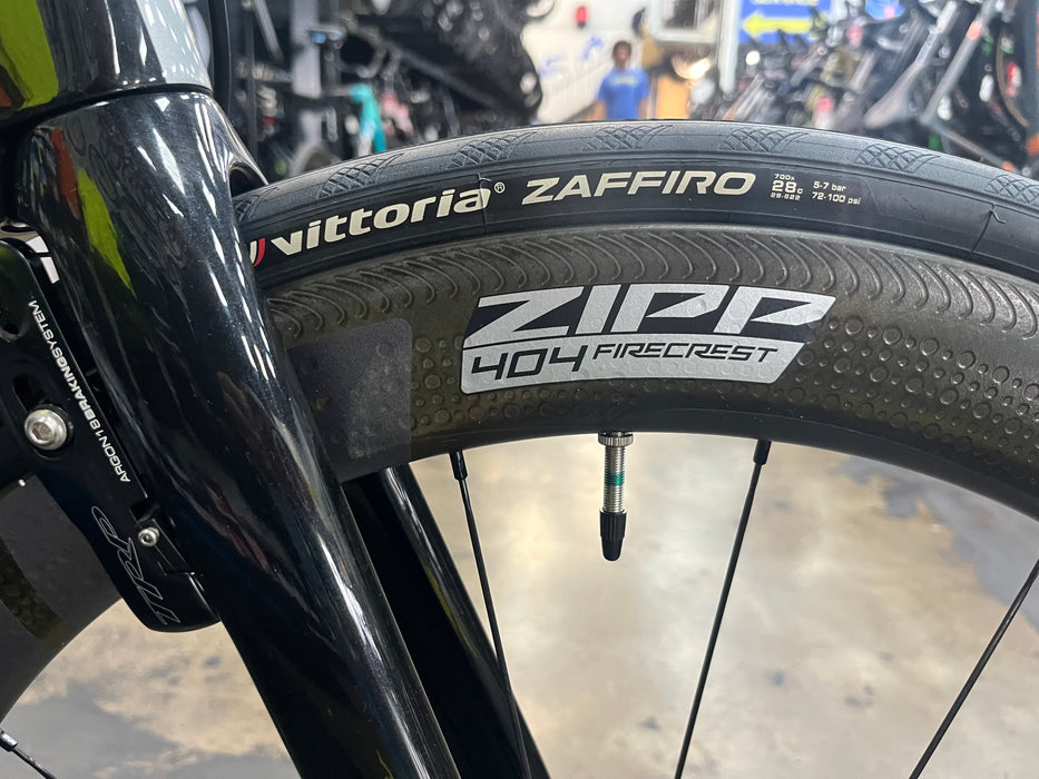 Argon 18 E-117 Tri SRAM Force 22 w/ZIPP 404 Firecrest Wheels - Silver Rabbit Black Gloss