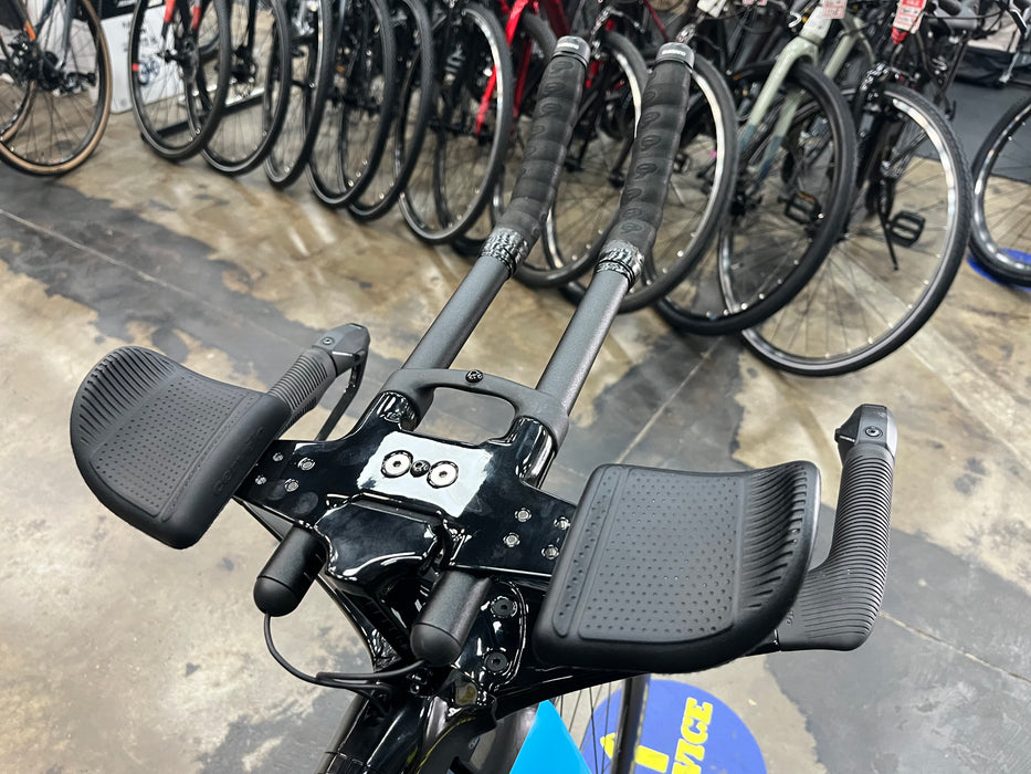 Cervelo P3X Shimano Ultegra Di2 12 Speed - Reynolds AR80 Wheels - Rivera/Fluoro/Black