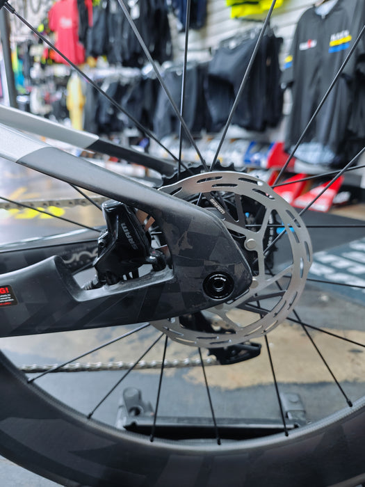 Felt IA FRD 2.0 SRAM Force D1 eTap AXS 1X Powermeter ZIPP 404/808 Firecrest Wheels