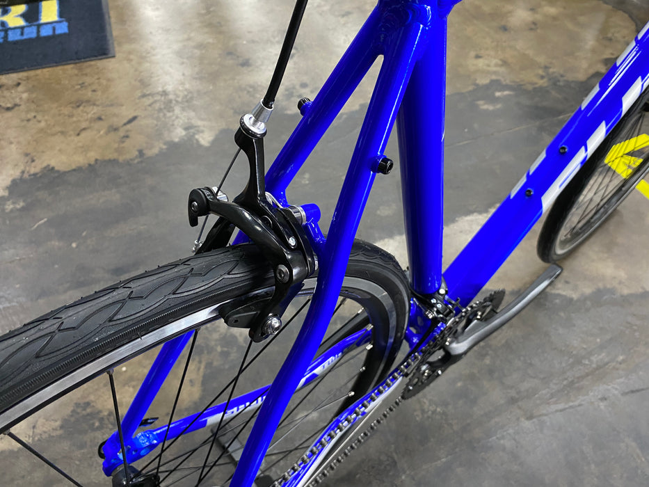 Fuji Sportif 2.5 Shimano Tourney 7 Speed - Electric Blue