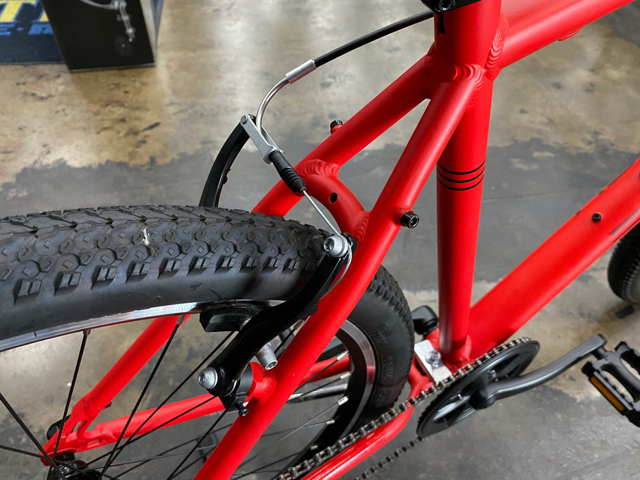 Batch The Lifestyle Bicycle Shimano Tourney - Demo