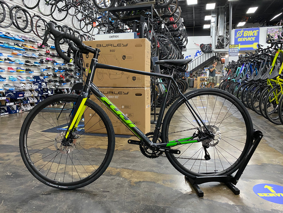 Fuji Sportif 1.5 Disc Shimano Tiagra 10 Speed - Anthracite/Green