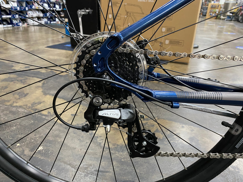 Fuji Absolute 1.9 Disc Shimano Tourney 8 Speed - Dark Blue
