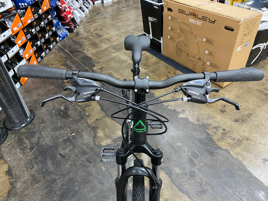 Fuji Traverse 1.7 Disc Shimano Tourney 7 Speed - Satin Black/Green