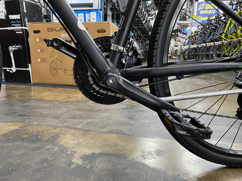Fuji Traverse 1.7 Disc Shimano Tourney 7 Speed - Satin Black/Green