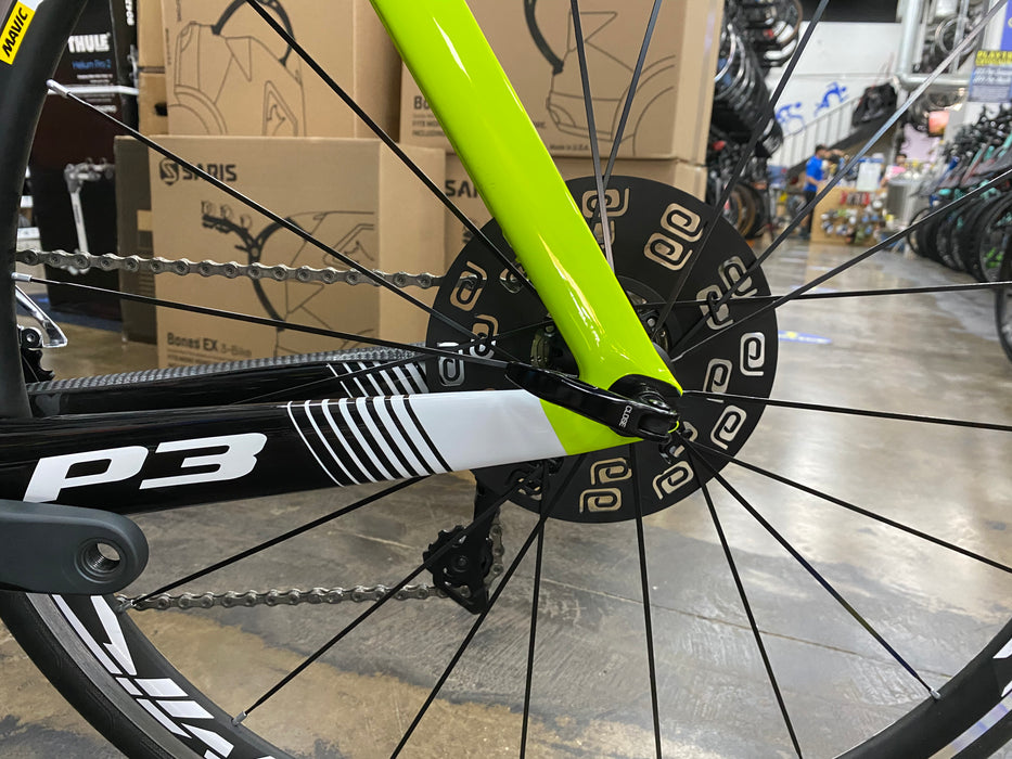 Cervelo P3 Shimano Ultegra Di2 11 Spd - Mavic Cosmic Wheels - Fluor/Blk/Wht DEMO