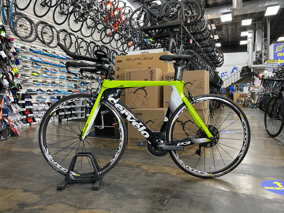 Cervelo P3 Shimano Ultegra Di2 11 Spd - Mavic Cosmic Wheels - Fluor/Blk/Wht DEMO