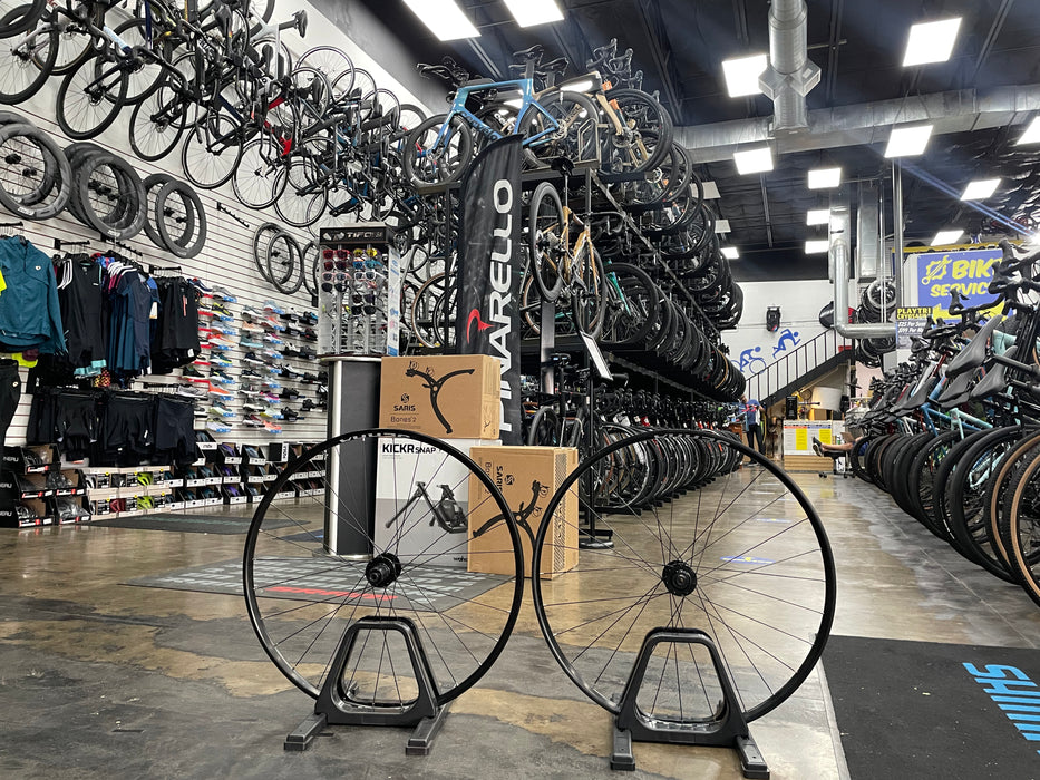 WTB Serra i23 Wheelset 700c Tubeless Ready 12x100mm/12x142mm Thru Axle 6-Bolt Disc DEMO